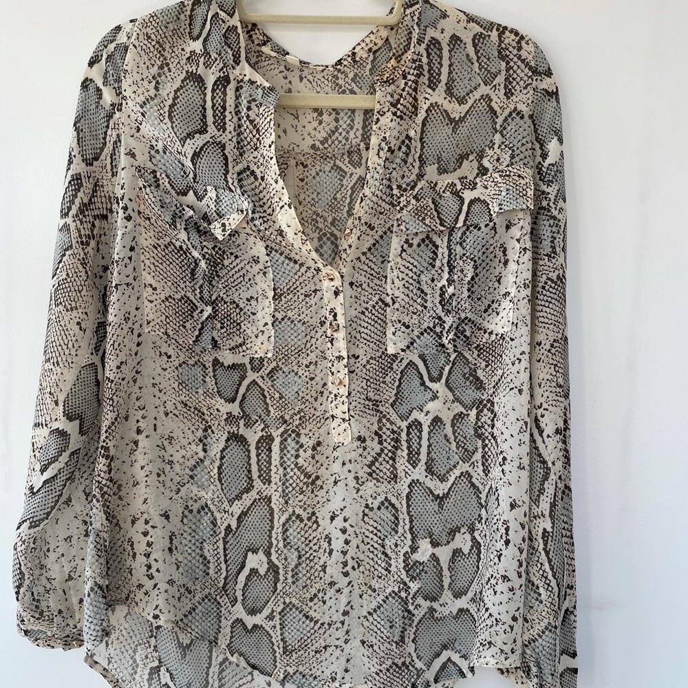 Daniel Rainn snake skin blouse size medium